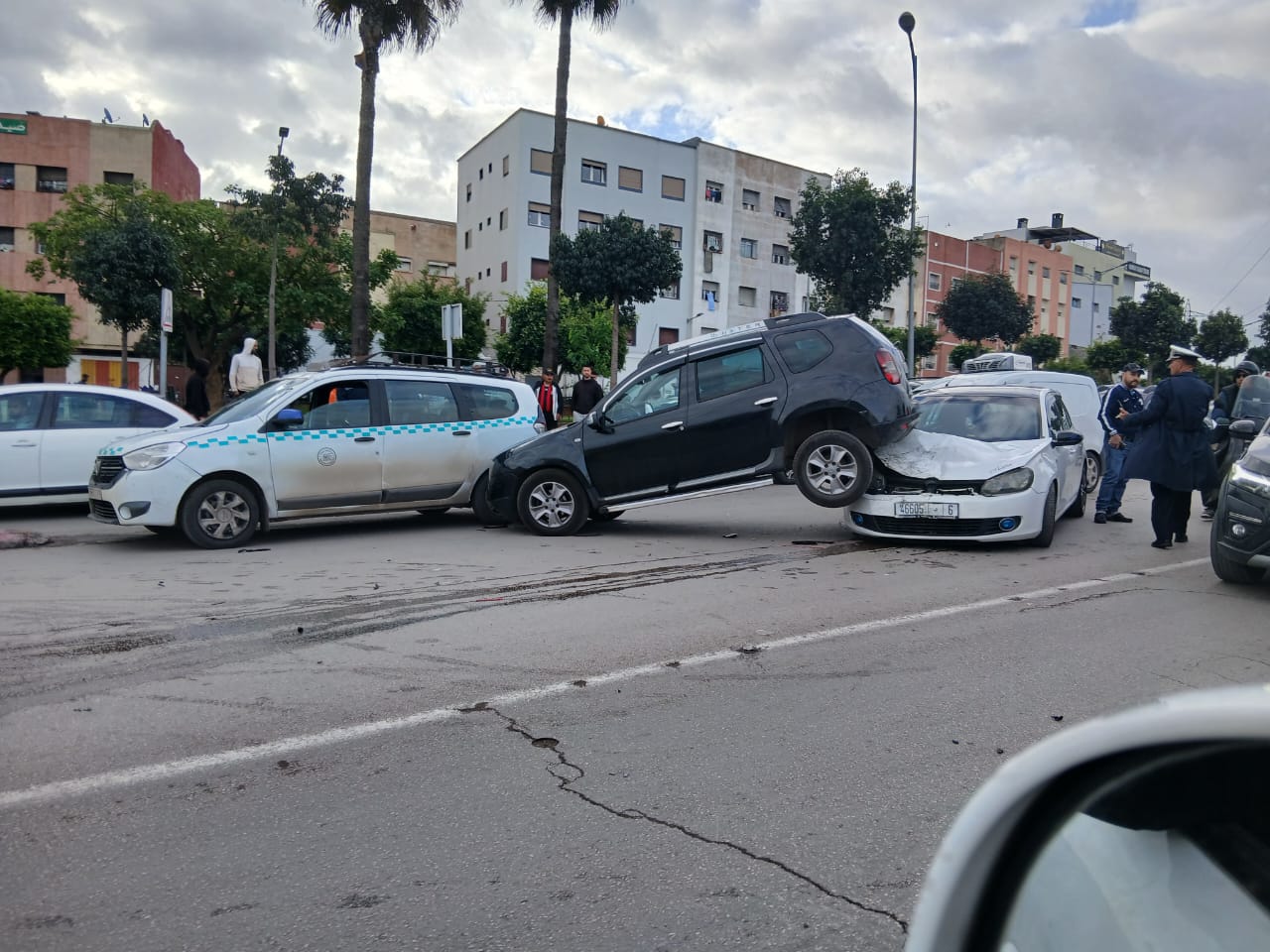 حادثة سير  بالقرب من مدار الموحدين بالحي المحمدي دون إصابات بشرية