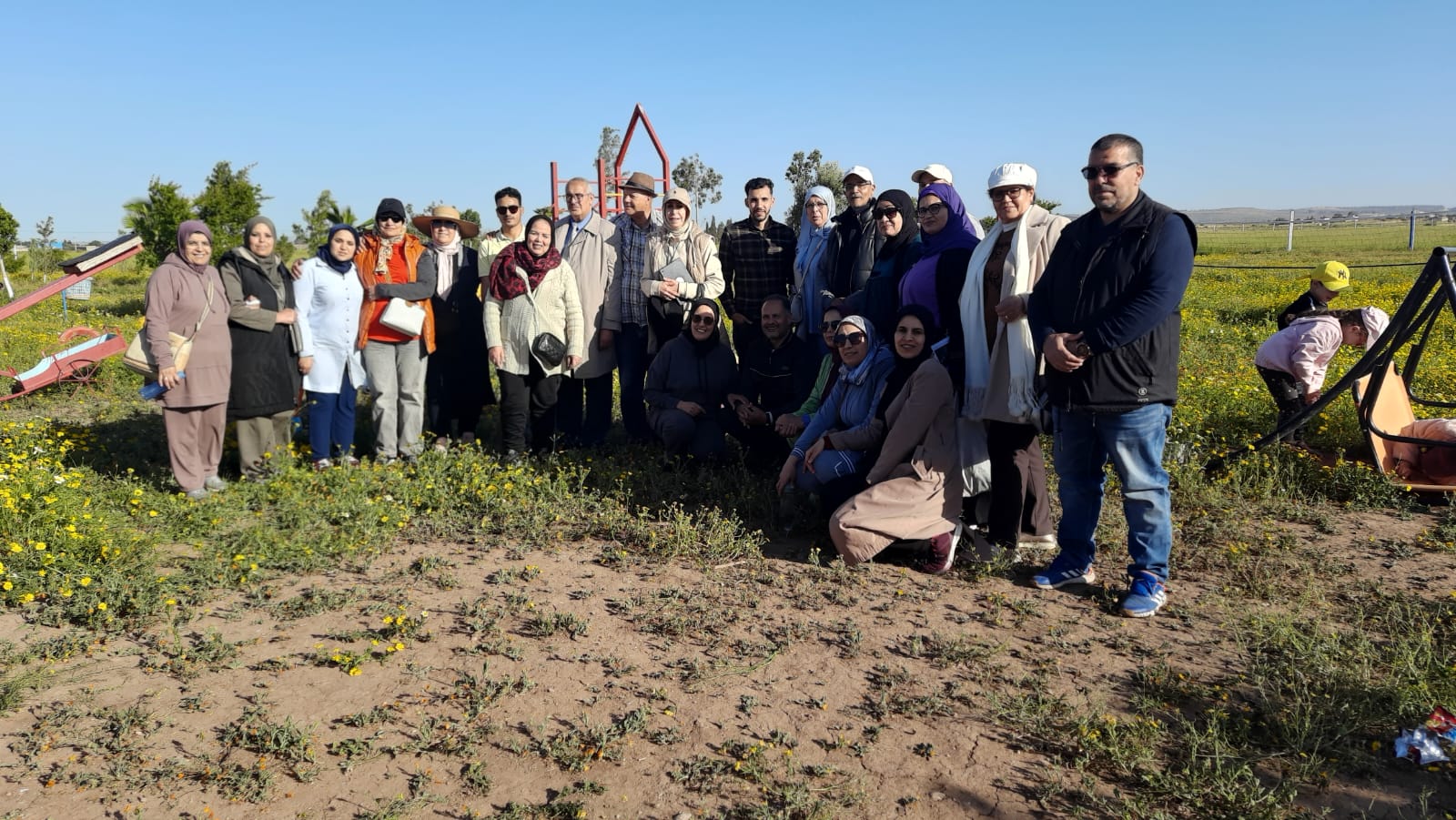 خرجة ترفيهية لأطر ومسيري المصالح المادية والمالية بجهة الدارالبيضاء سطات الى الضيعة البيداغوجية سيدي العايدي باقليم سطات 
