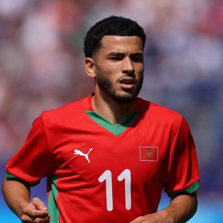 زكرياء الوحيدي يثير اهتمام الأندية الأوروبية بعد تألقه مع المنتخب المغربي
