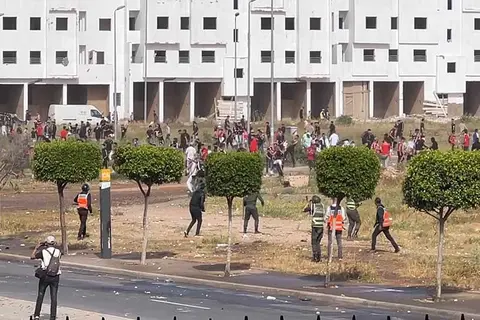 عراك عنيف بين فصائل رياضية يُرعب سكان درب البلدية بالدار البيضاء