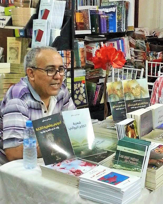 نورالدين محقق.. ناقد يُجدد لغة السينما والرواية ويؤمن بتكامل الفنون
