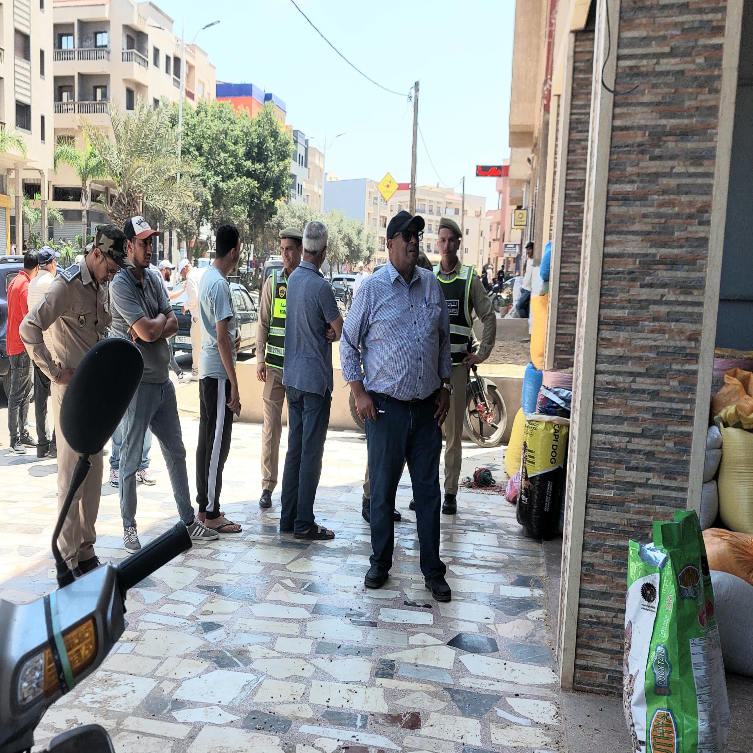 حملة لتحرير الملك العمومي بمنطقة حد السوالم تحت إشراف السلطات المحلية