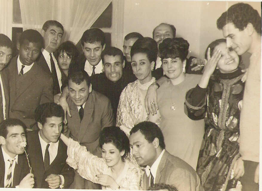 Avec une pleade daertistes dont Ismail ahmed et fathallah lamghari - ميكرو تي في
