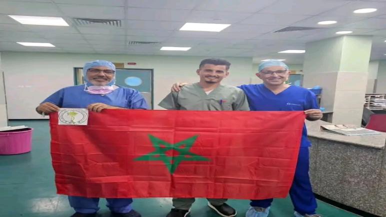 العلم المغربي يرفرف داخل مستشفى ناصر بخان يونس بجهود طبية مغربية إنسانية