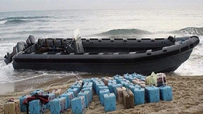 مطاردة مثيرة ببحر آسفي.. الدرك البحري يُفشل تهريب أزيد من 60 رزمة شيرا بشاطئ لالة فاطنة!