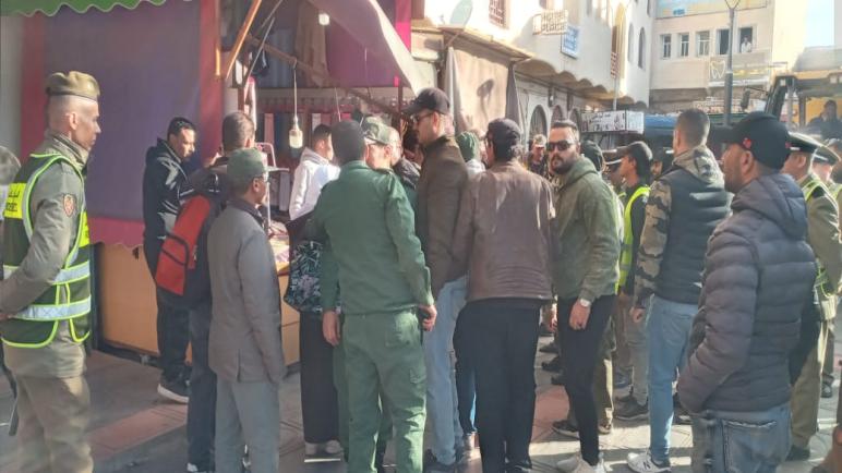 سلطات سطات تشن حملة ضد احتلال الملك العمومي بالمدينة