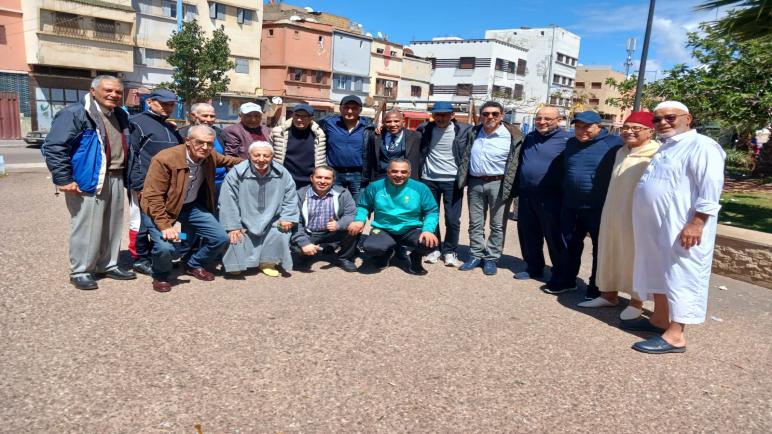 لقاء المحبة بين لاعبي بن امسيك اسباتة لكرة القدم