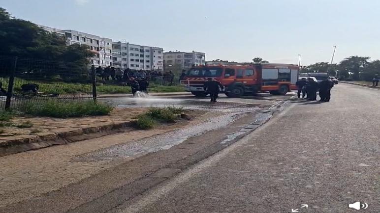 مصرع شخص في حادثة سير مروعة بين شاحنة ودراجة نارية قرب مدخل الطريق السيار الحضري “جوهرة”