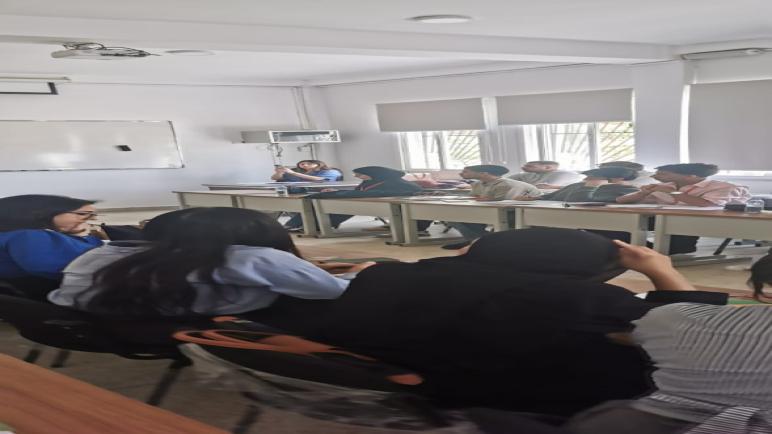 التعاون الدولي الإيطالي في ضيافة جامعة محمد الأول بالمدرسة الوطنية للتجارة والتسيير بوجدة.