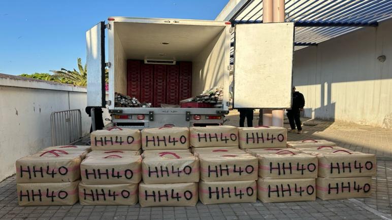حجز طن و600 كلغ من الشيرا وتفكيك شبكة للتهريب الدولي بالصويرة