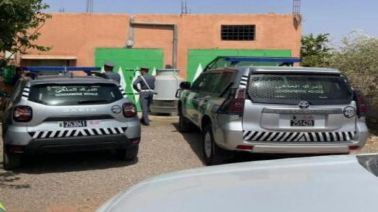 الدرك الملكي يداهم مستودعًا سريًا ويحجز كميات كبيرة من مسكر ماء الحياة بتيغسالين
