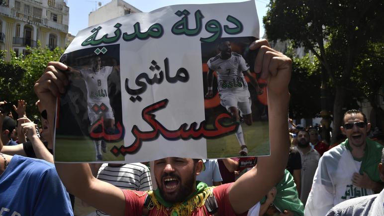 من الطوابير إلى الشوارع .. الجزائريون يُعدّون لحراك الغضب الكبير