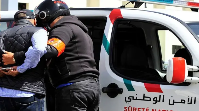 بتنسيق أمني محكم بين الشرطة القضائية والاستخبارات: الإطاحة بعنصر بارز ضمن شبكة لسرقة السيارات بسطات