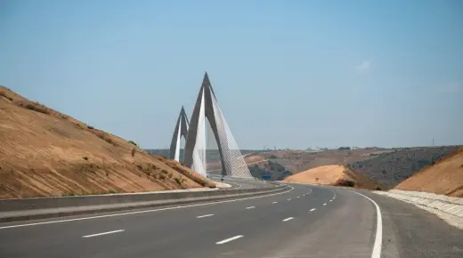 الصين تعزز حضورها في مشاريع البنية التحتية الكبرى بالمغرب